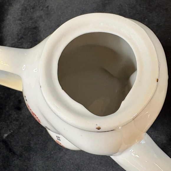 Vintage White Porcelain Cat Shape Teapot or Creamer Dispenser - Picture 6 of 8